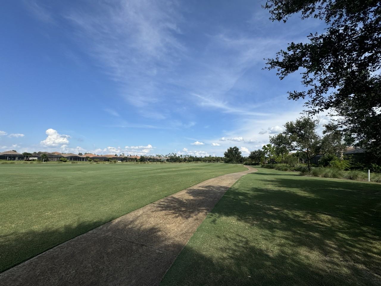 9262 Rialto Ln - Photo 7 of 48