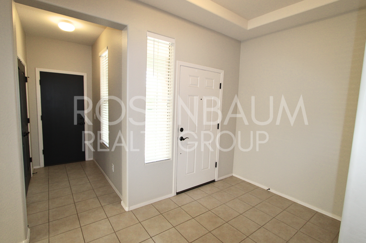2969 E Isaiah Ave - Photo 3 of 31