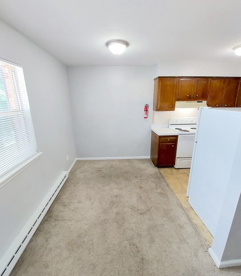 3475 Azalea Garden Rd - Photo 3 of 11