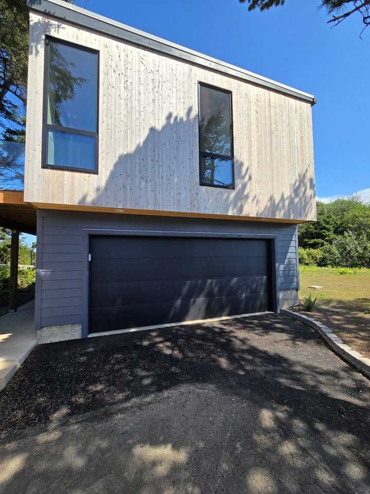 11230 Nw Pacific Coast Hwy - Photo 3 of 39