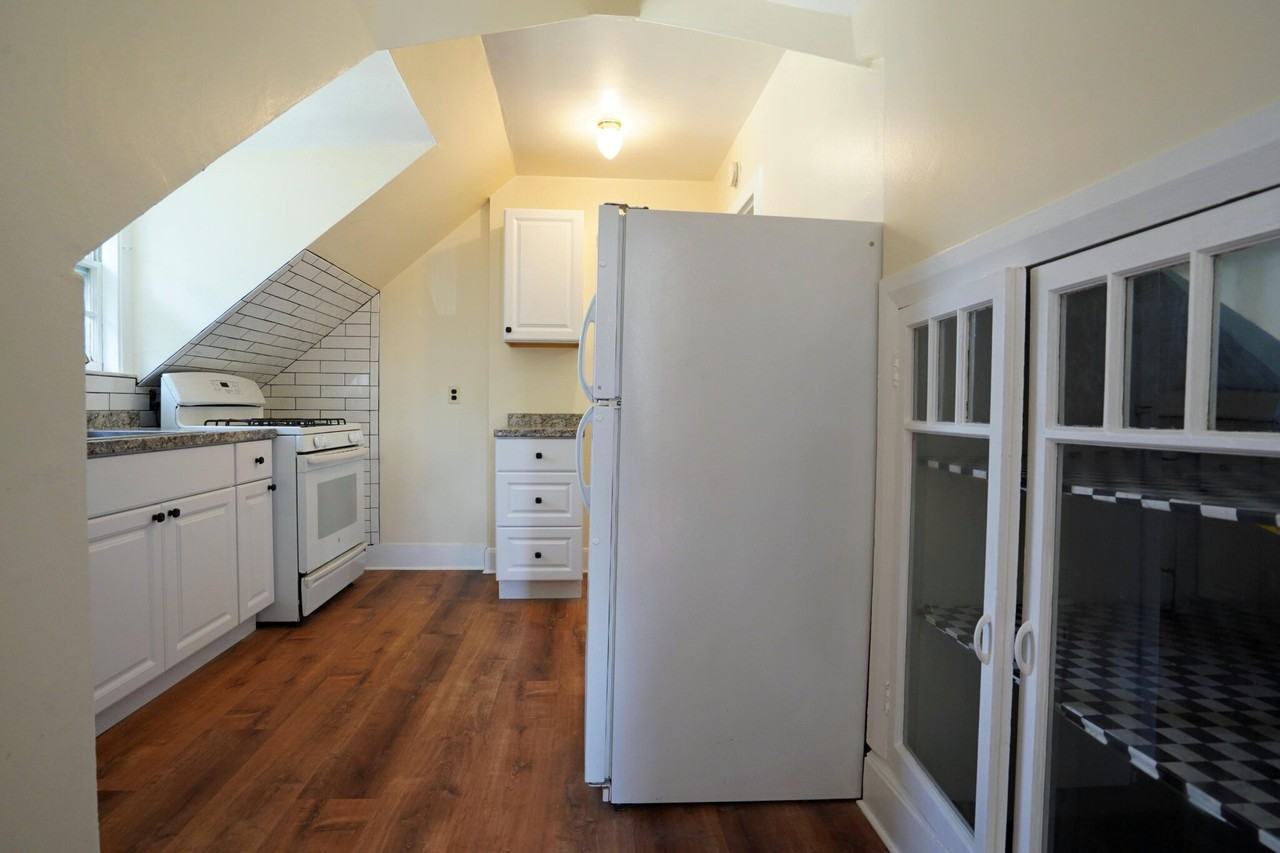 12 Parsons St - Photo 4 of 25