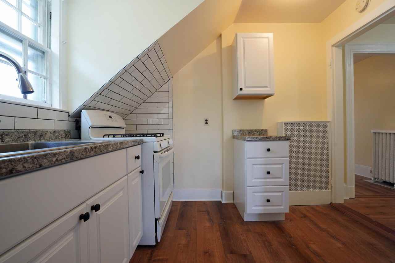 12 Parsons St - Photo 6 of 25