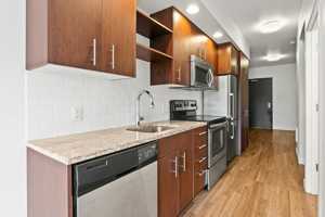 featured image of 4725 Se Division St