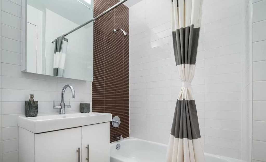 Exchange Pl #423 - Photo 3 of 12