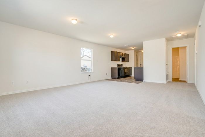 1120 Albert Broadfoot St - Photo 3 of 18
