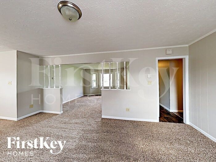 5011 Thornleigh Dr - Photo 3 of 16