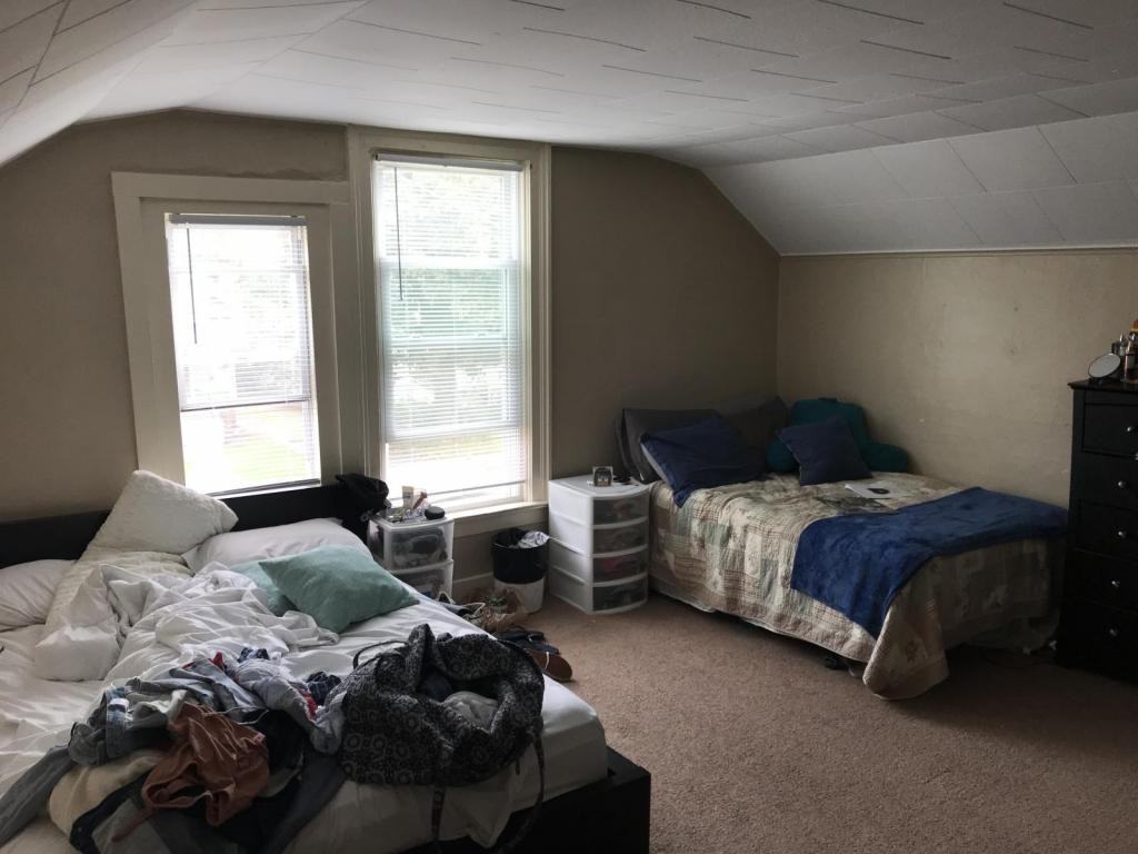 813 Prospect Ave - Photo 4 of 9