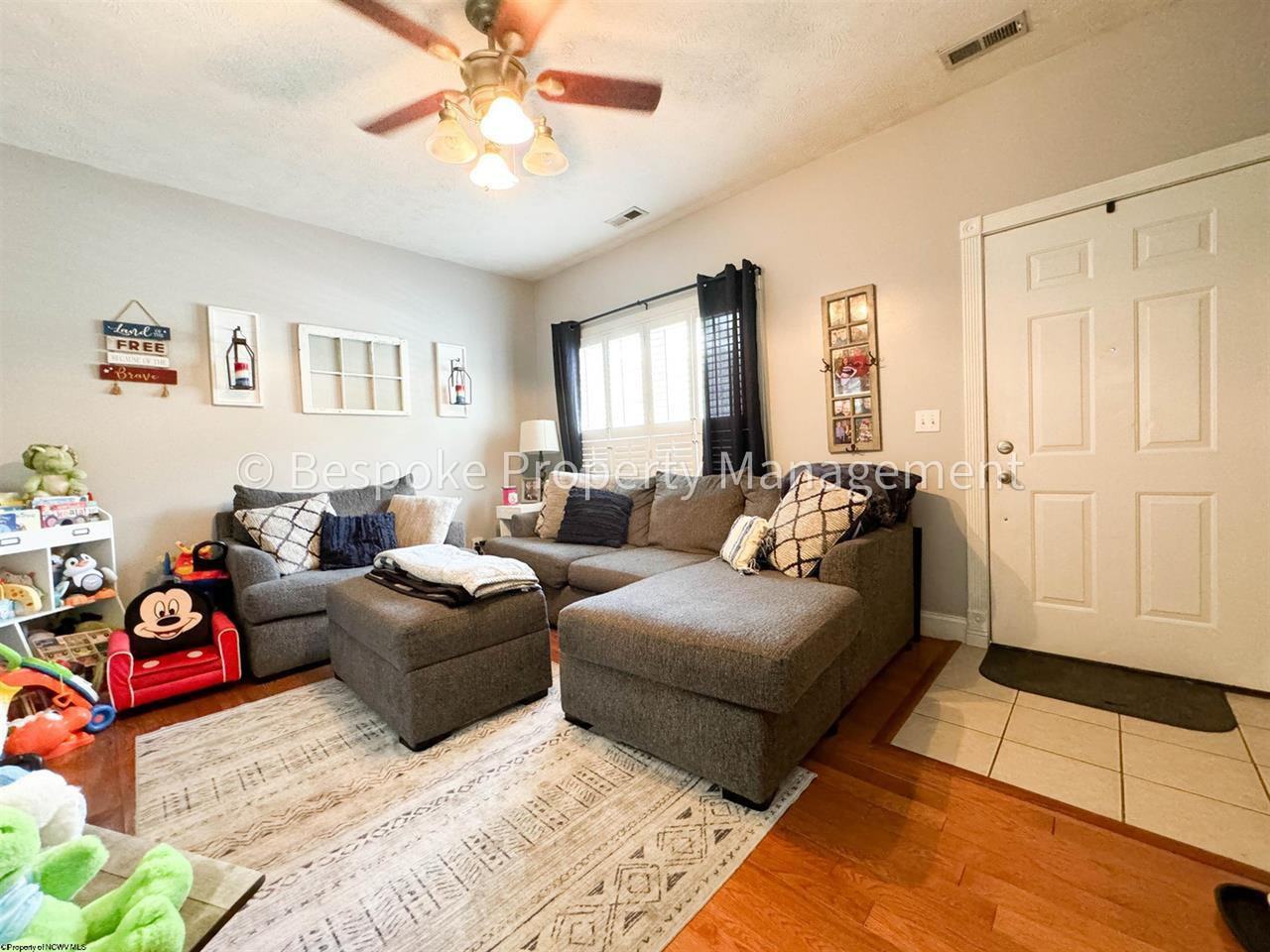 431 Shearwood Forest Dr - Photo 2 of 10