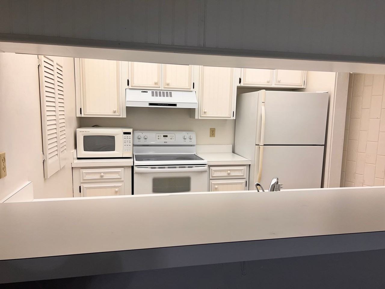 602 Olde Camelot Cir - Photo 2 of 9