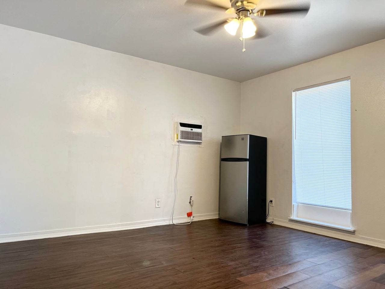 Bryan St. Apartments - Photo 7 of 17
