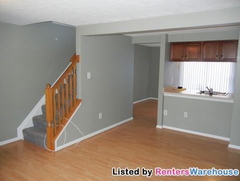 7807 Paddock Way - Photo 3 of 15