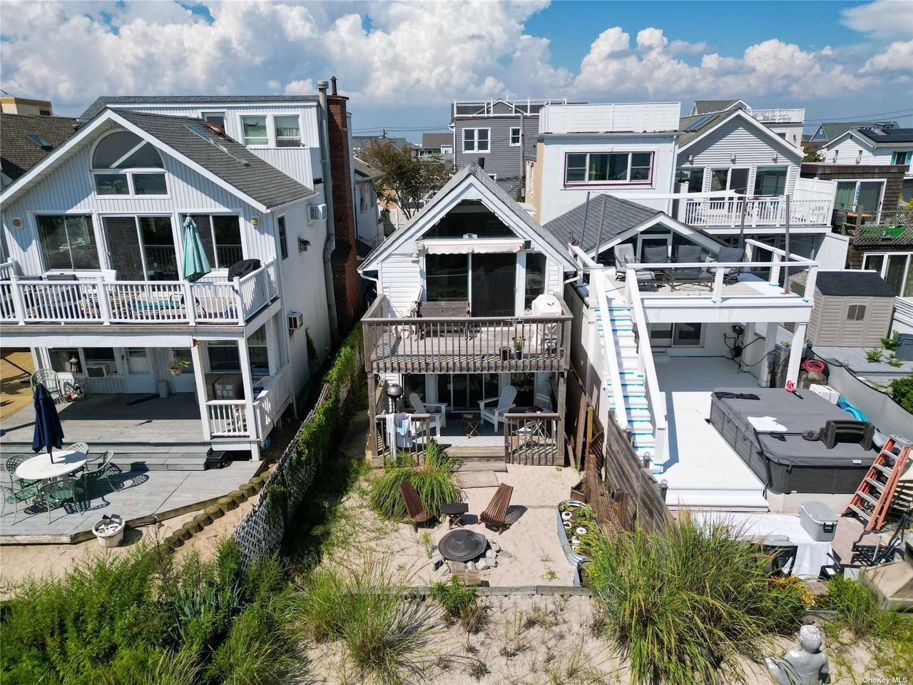 843 Oceanfront - Photo 2 of 16