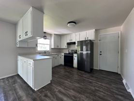 2746 Nicolet Dr - Photo 1 of 1