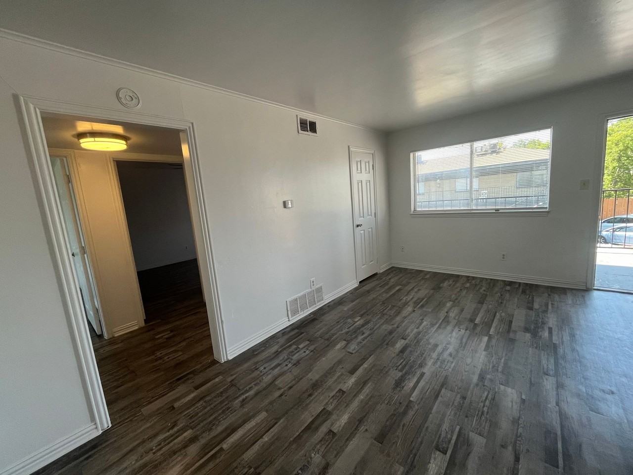 Fitzhugh Terrace - Photo 3 of 7