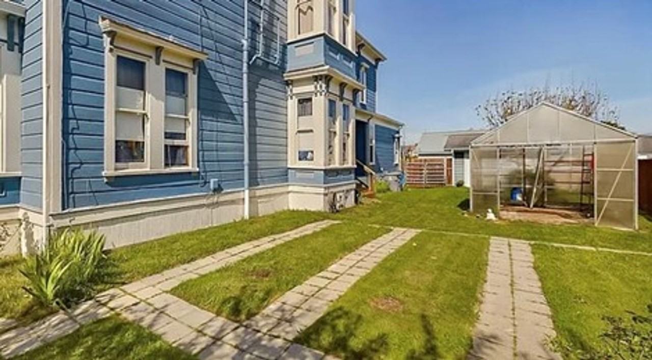 1403 E St #3 - Photo 5 of 28