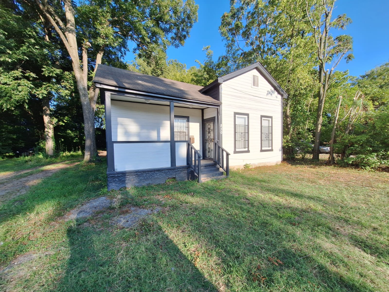 830 N 7th St - Photo 3 of 16