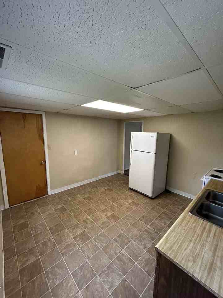 199 Ashland Ave - Photo 2 of 7