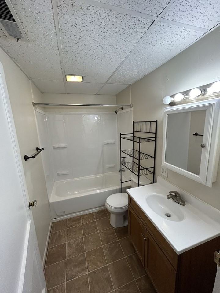 199 Ashland Ave - Photo 4 of 7