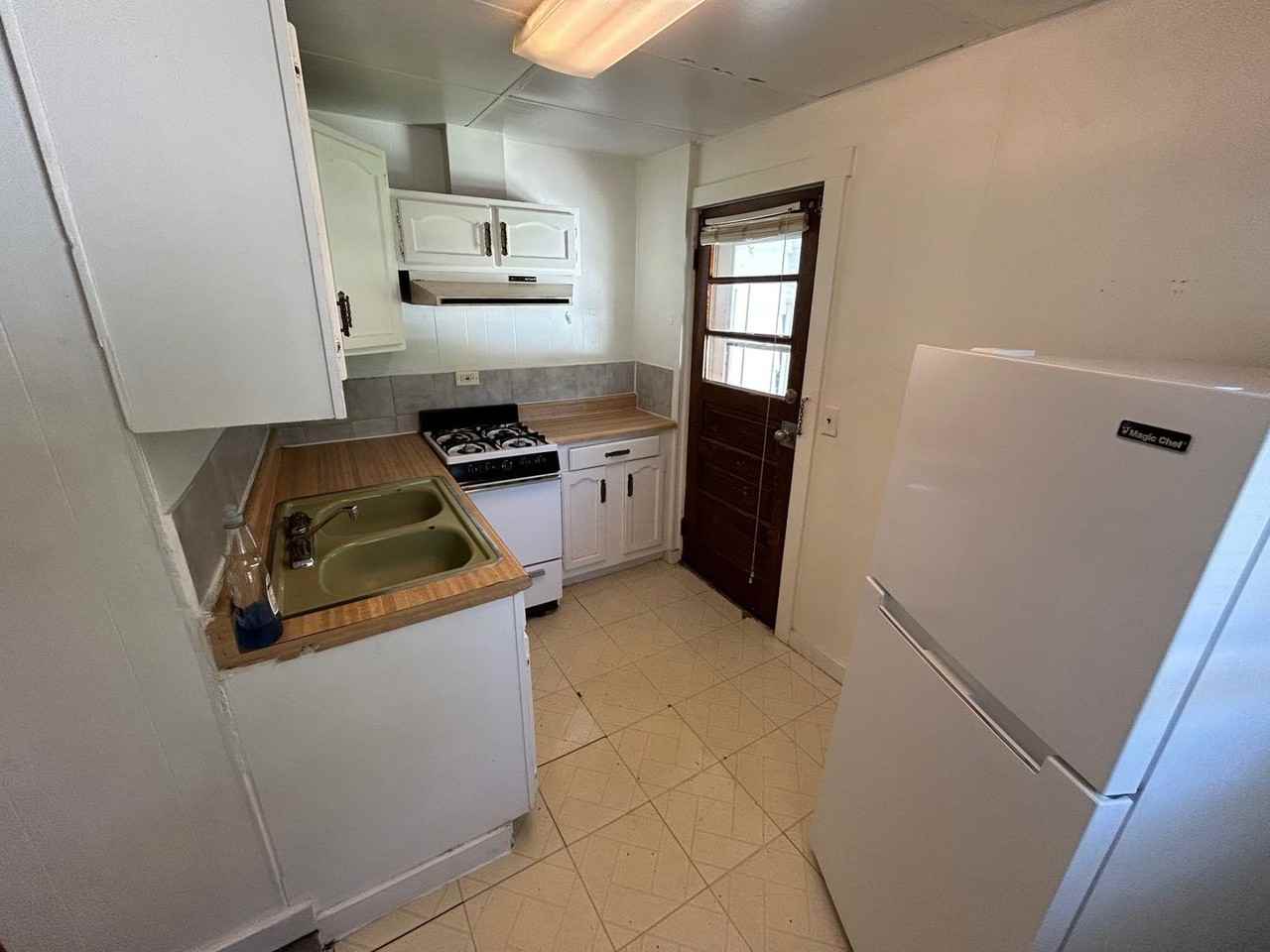 1001 Jefferson - Photo 3 of 7