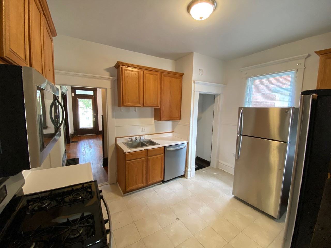 141 E 12th Ave - Photo 6 of 17