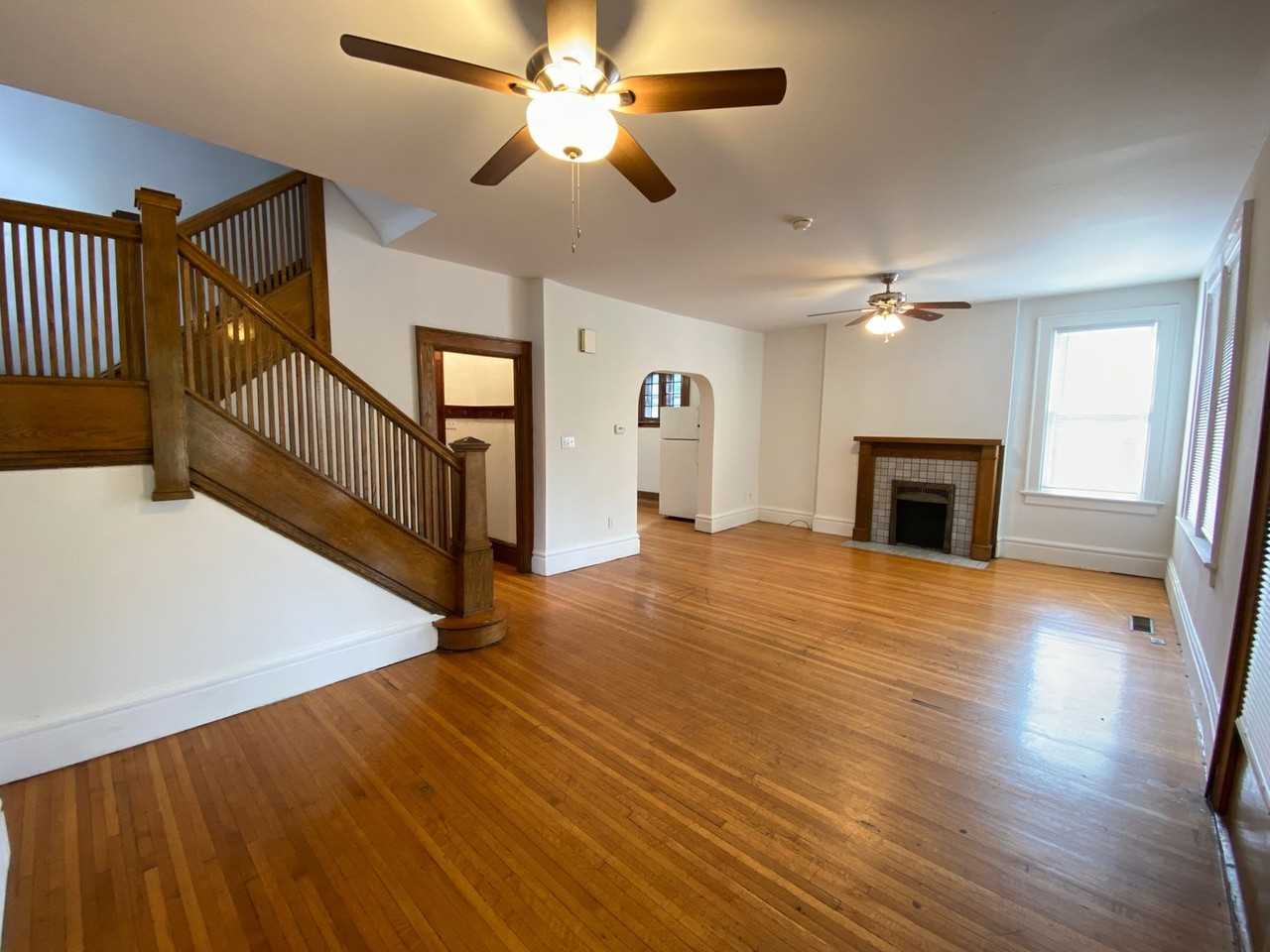 137 E Frambes Ave - Photo 3 of 15