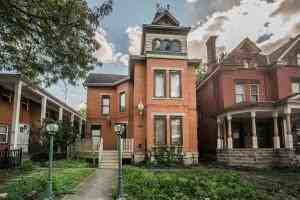 featured image of 53 King Ave