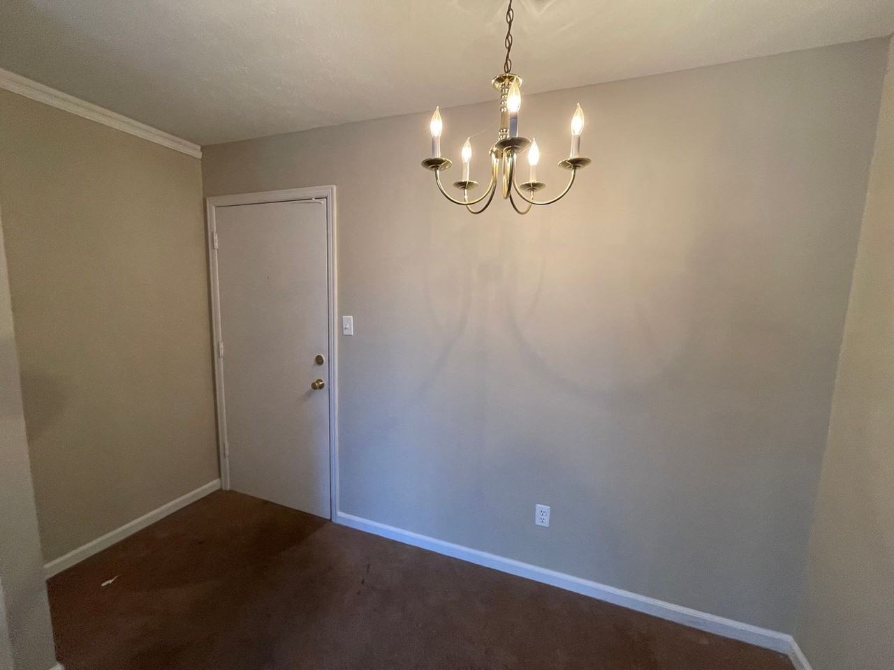 3710 Fort Ave - Photo 3 of 7