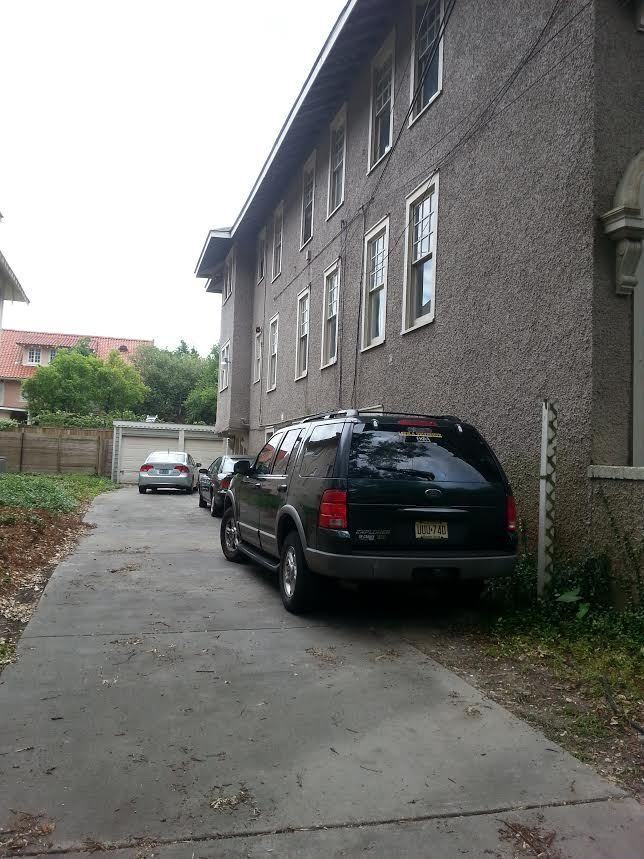 fak0527 - Photo 2 of 5