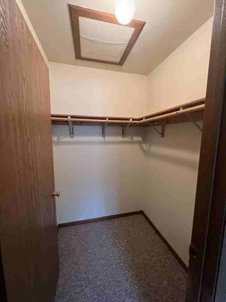 Roselawn Rentals - Photo 2 of 8