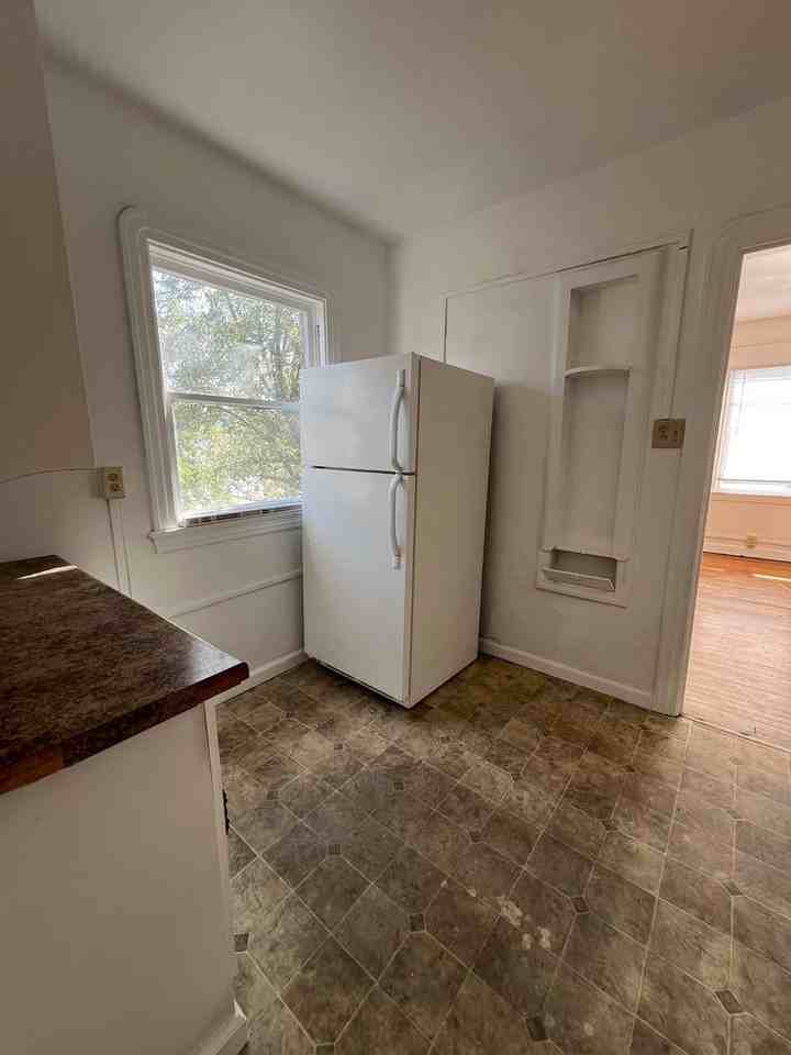 1120 Pine St ##203 - Photo 4 of 4