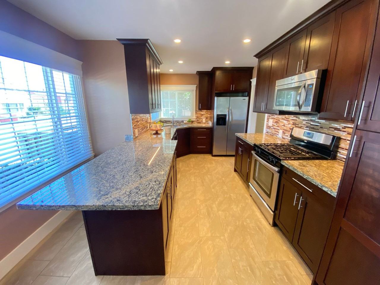 10801 Beverly Ave - Photo 2 of 22