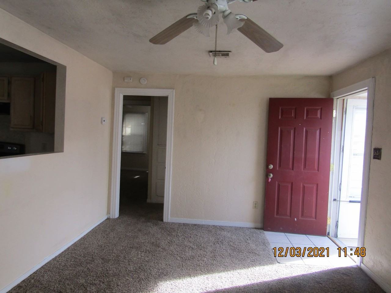 2209 Nw Crosby Ave - Photo 4 of 16