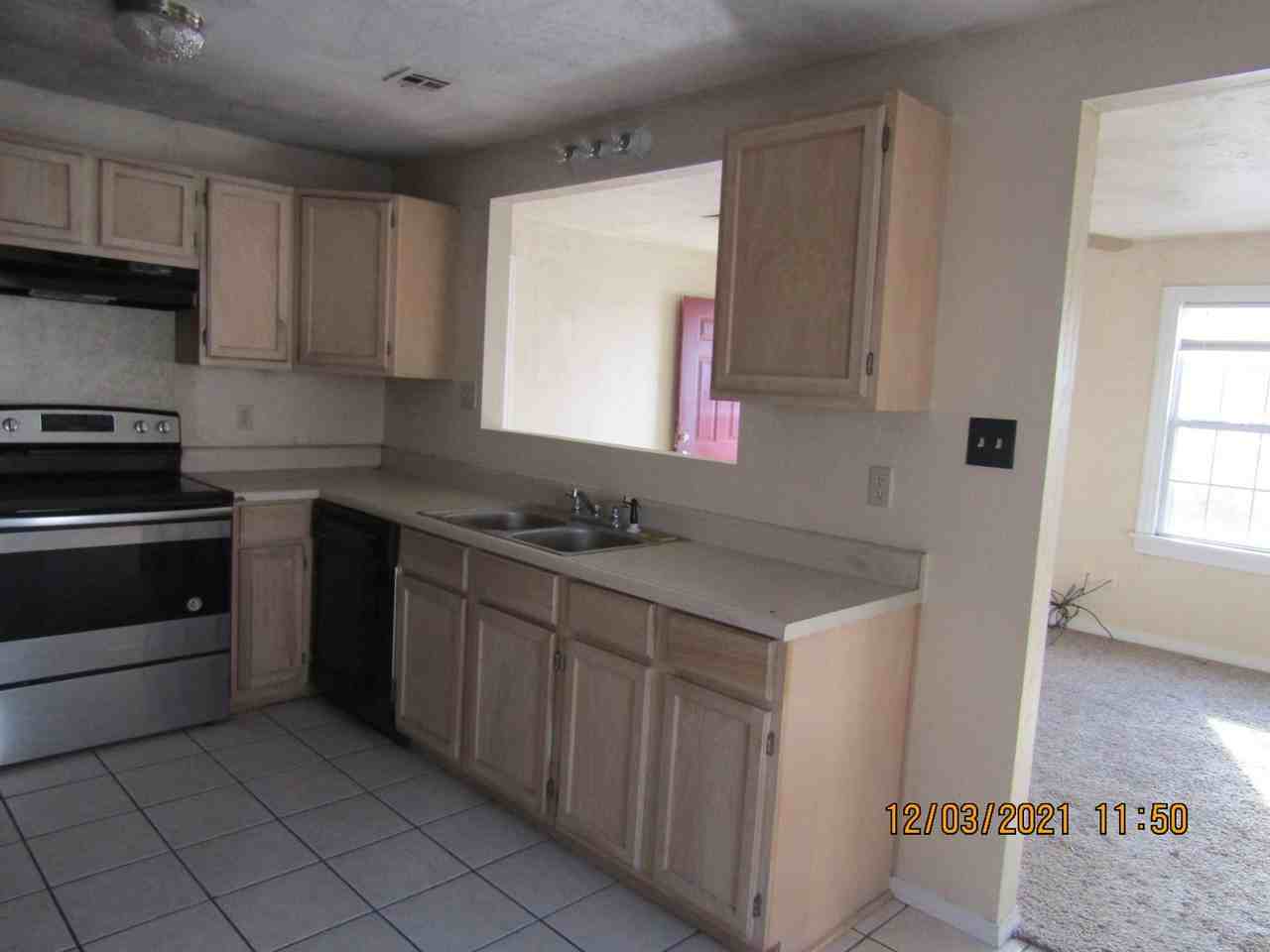 2209 Nw Crosby Ave - Photo 6 of 16