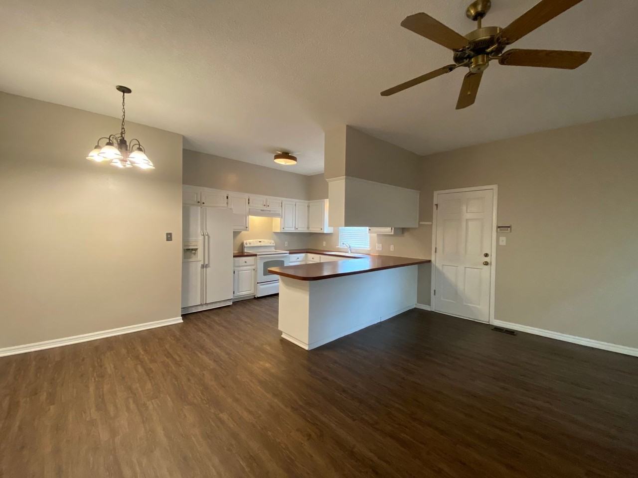 6228 E 78th Pl - Photo 6 of 23