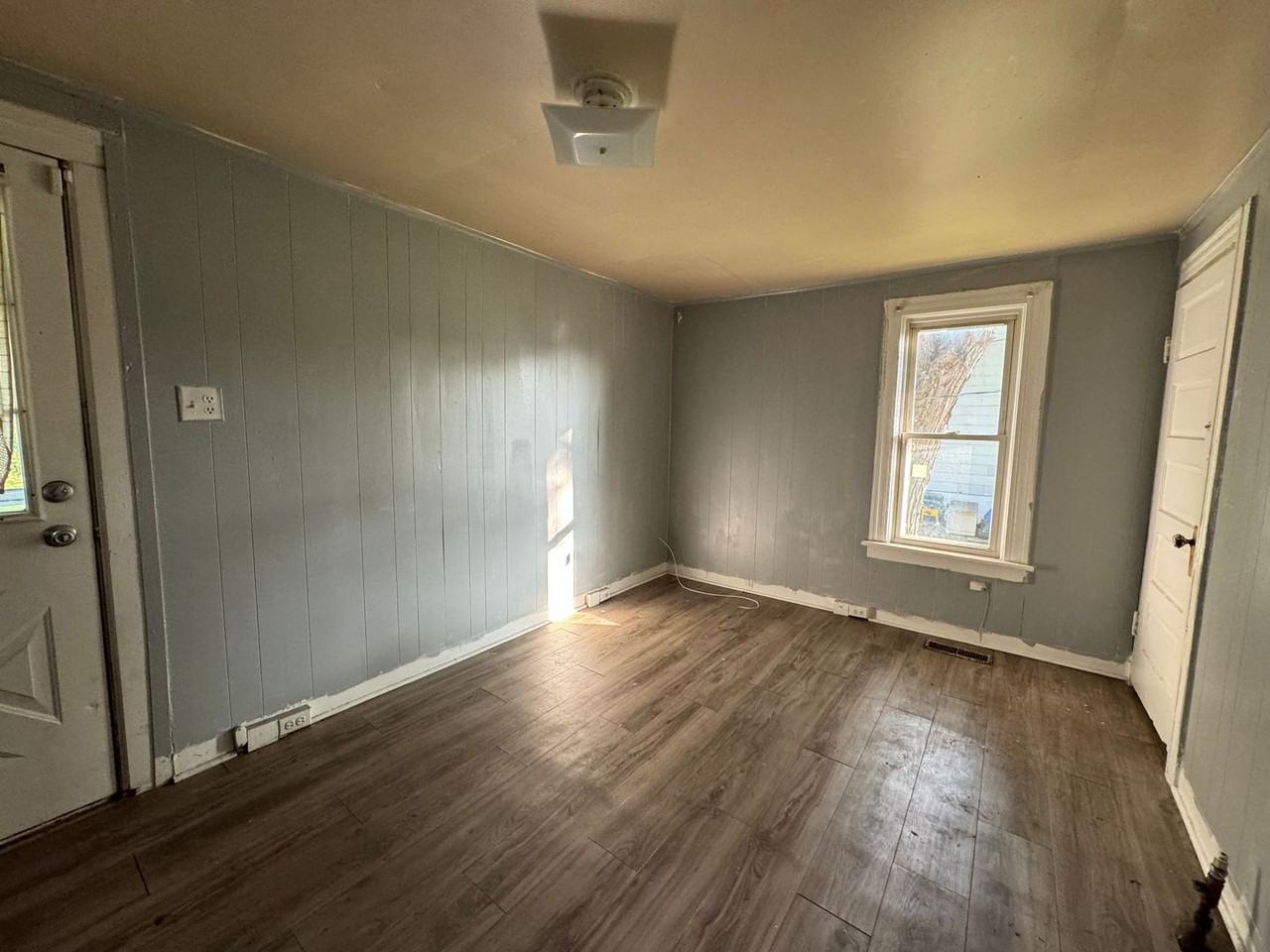 320 Almyra Ave - Photo 2 of 4