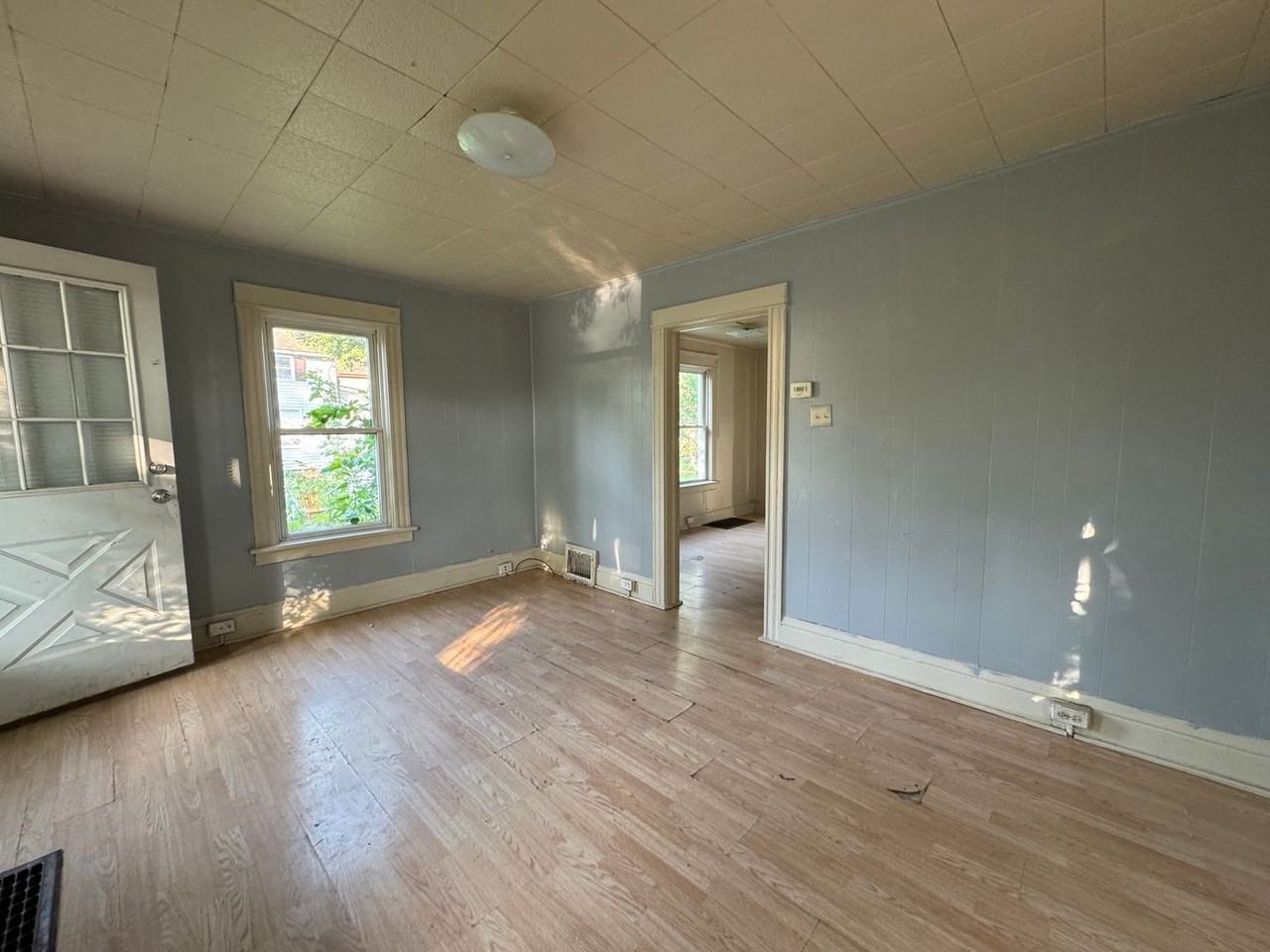 320 Almyra Ave - Photo 3 of 4