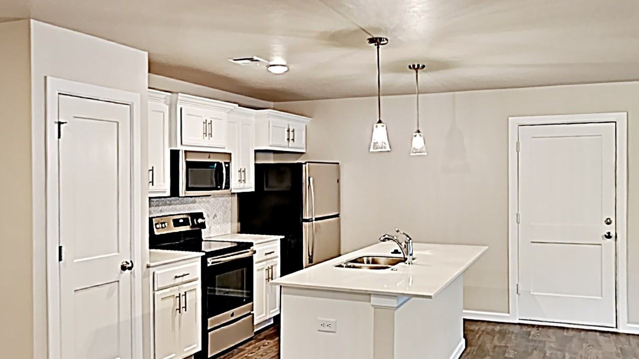4923 Avion Ct - Photo 6 of 19