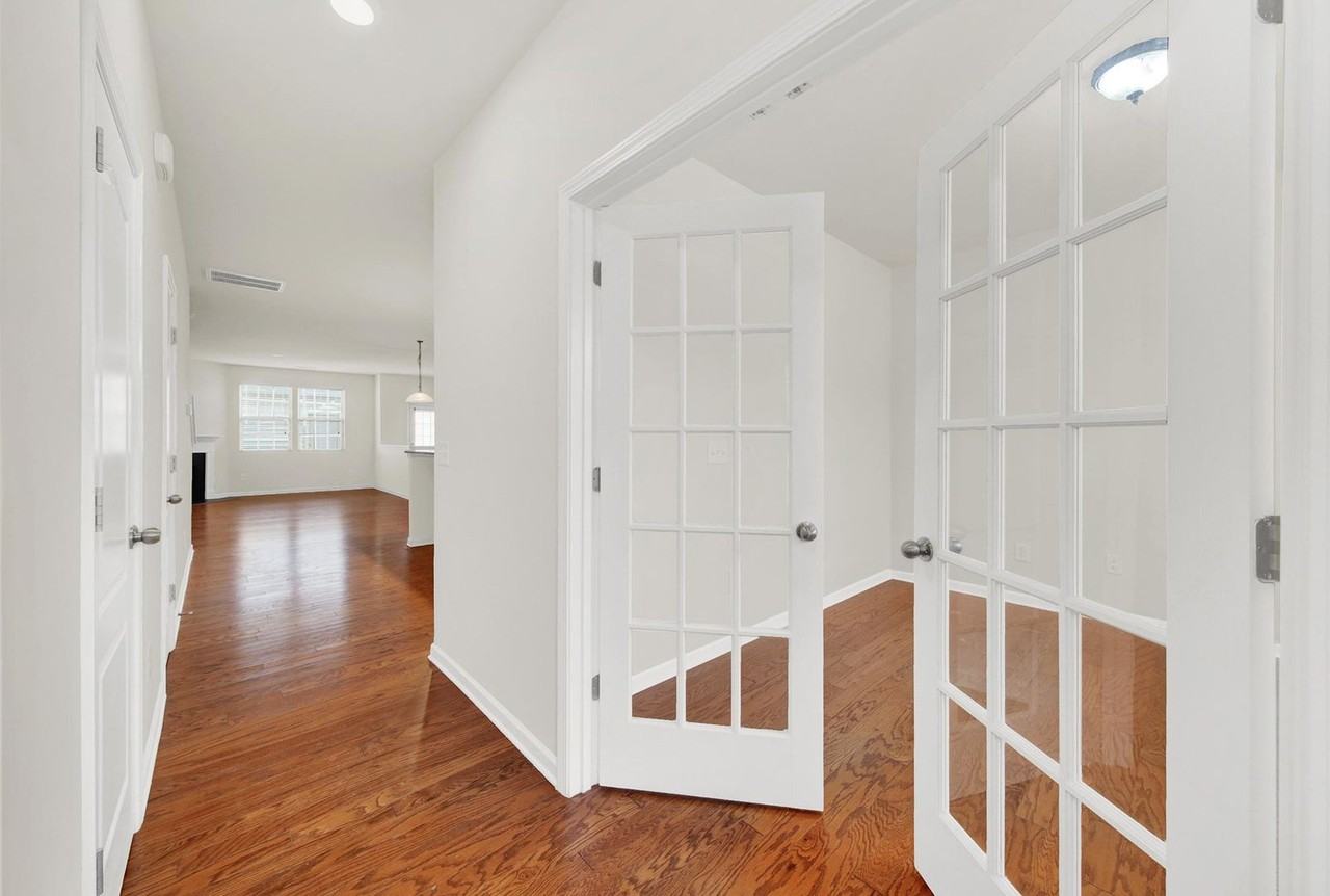 4034 Black Walnut Way - Photo 3 of 29