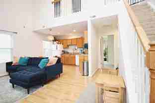 118 Greenwich Ct - Photo 1 of 1