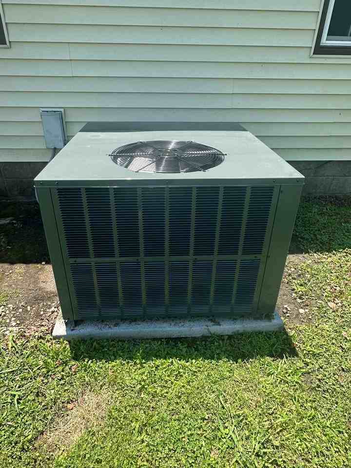 659 Main St - Photo 3 of 19