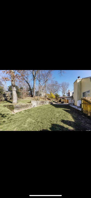 49 Port Washington Rd - Photo 2 of 11