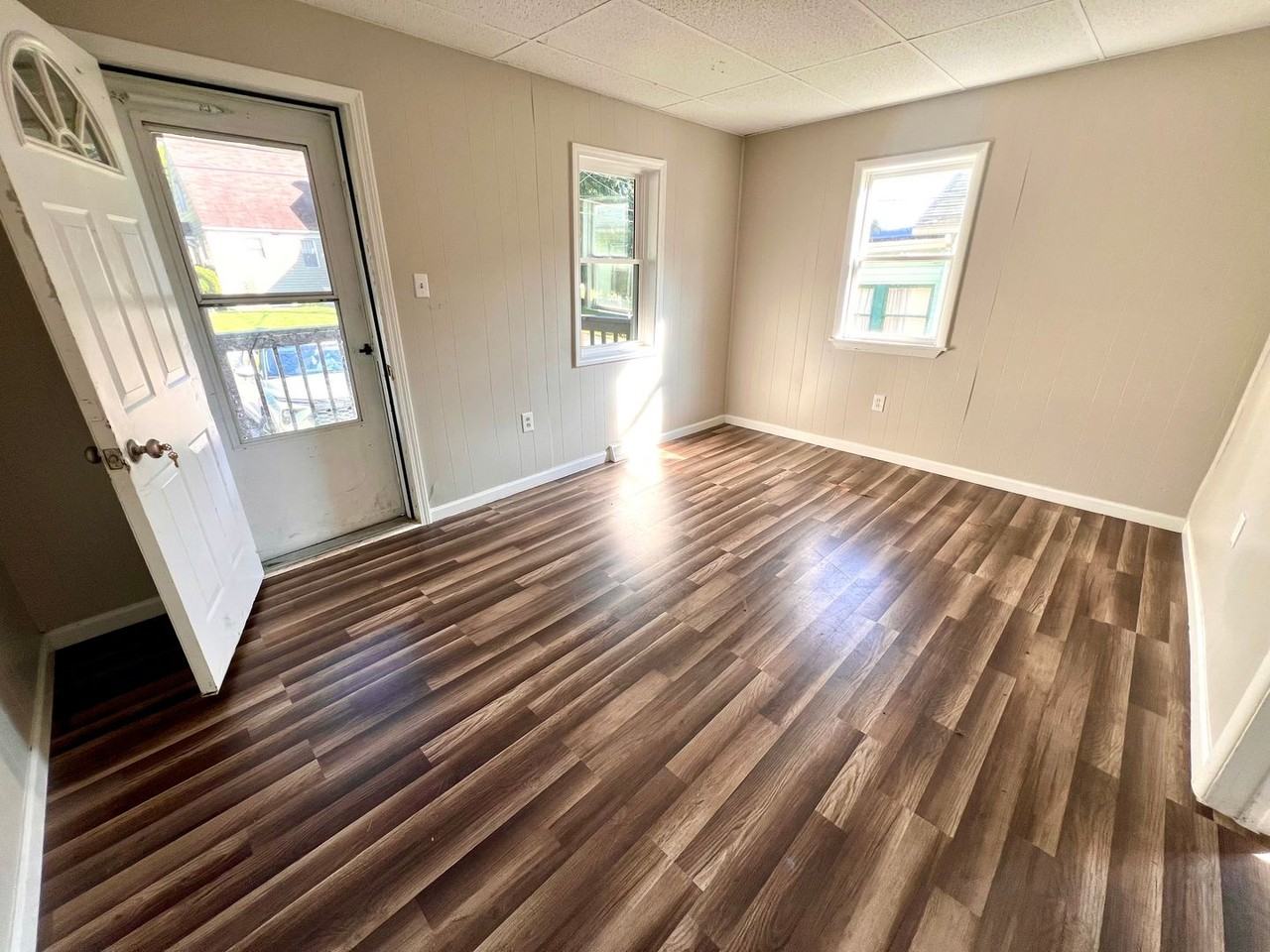 2705-2707 20th Street Ext. - Photo 2 of 13