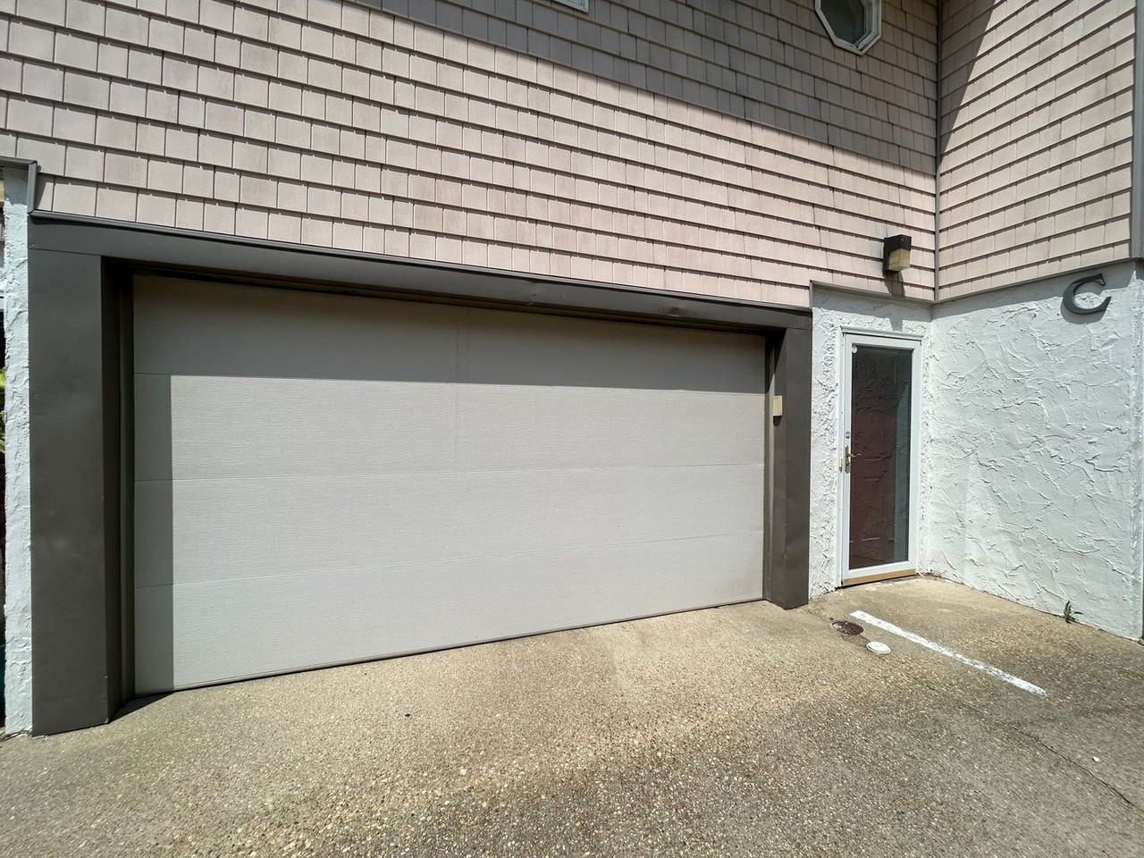 824 W Ocean View Ave #C - Photo 2 of 14