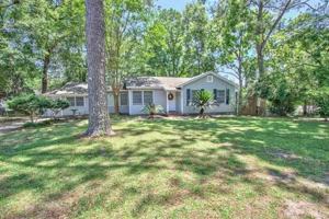 featured image of 1603 Carruthers St