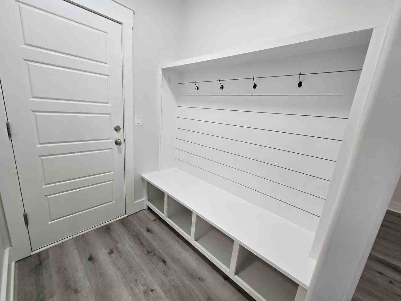 2186 Hospitality Ln - Photo 3 of 31