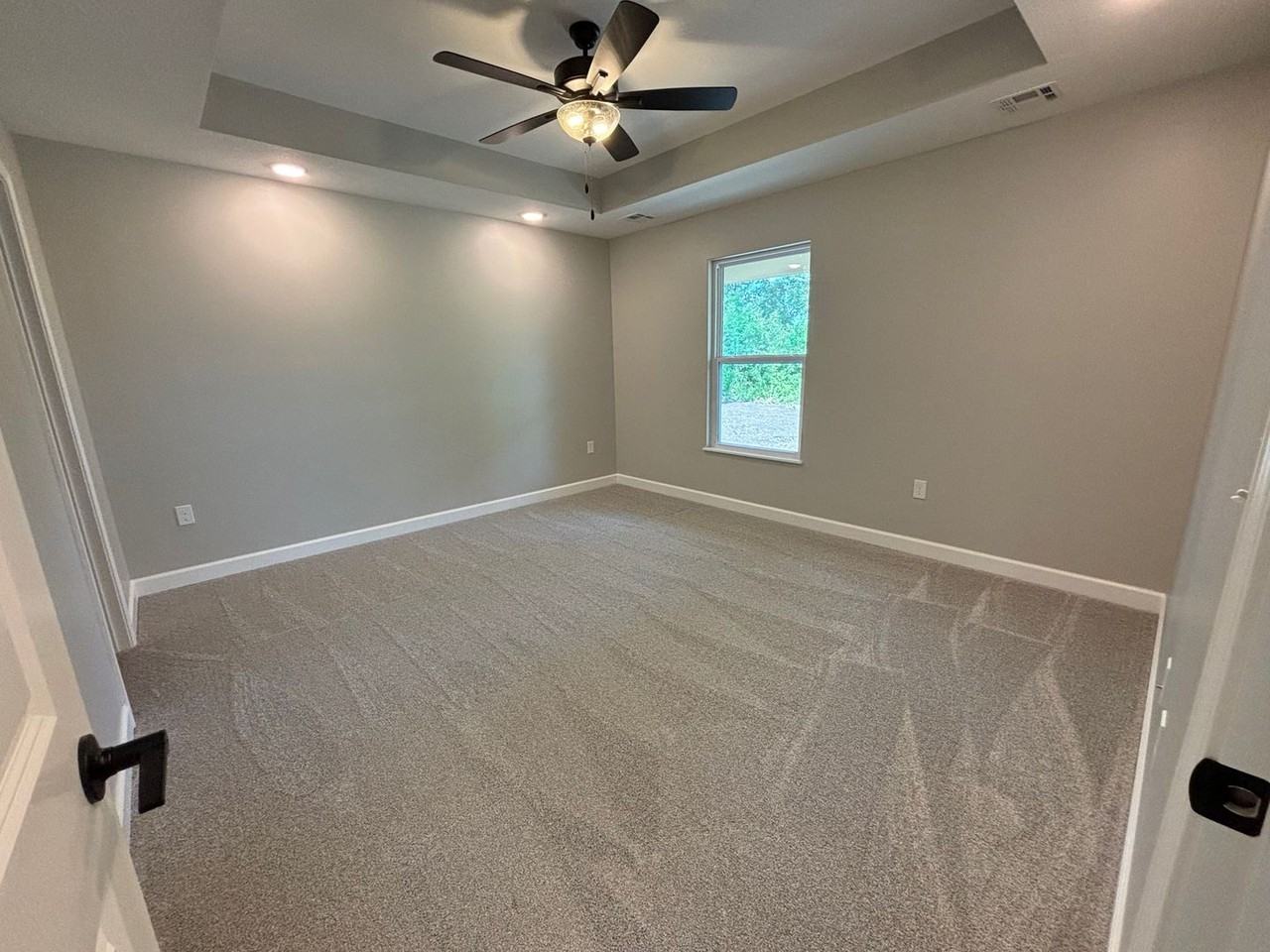 1616 Hill Valley Dr - Photo 5 of 13