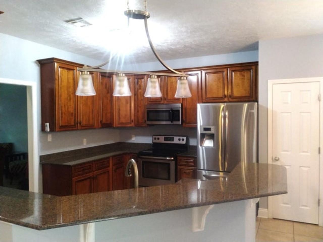 1639 Line Dr - Photo 3 of 5