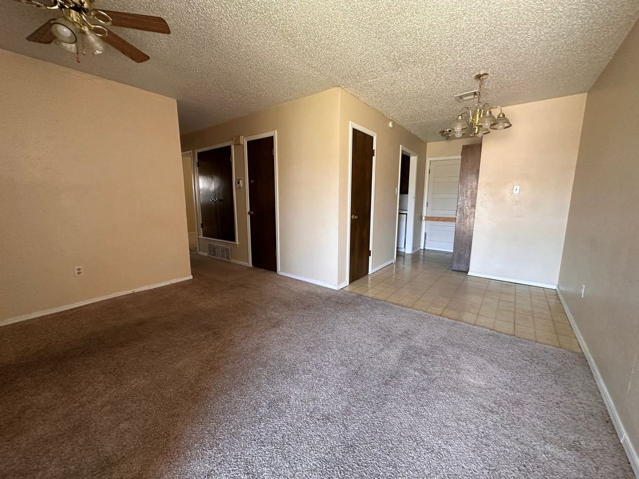 4806 Nw Motif Manor Blvd - Photo 3 of 12