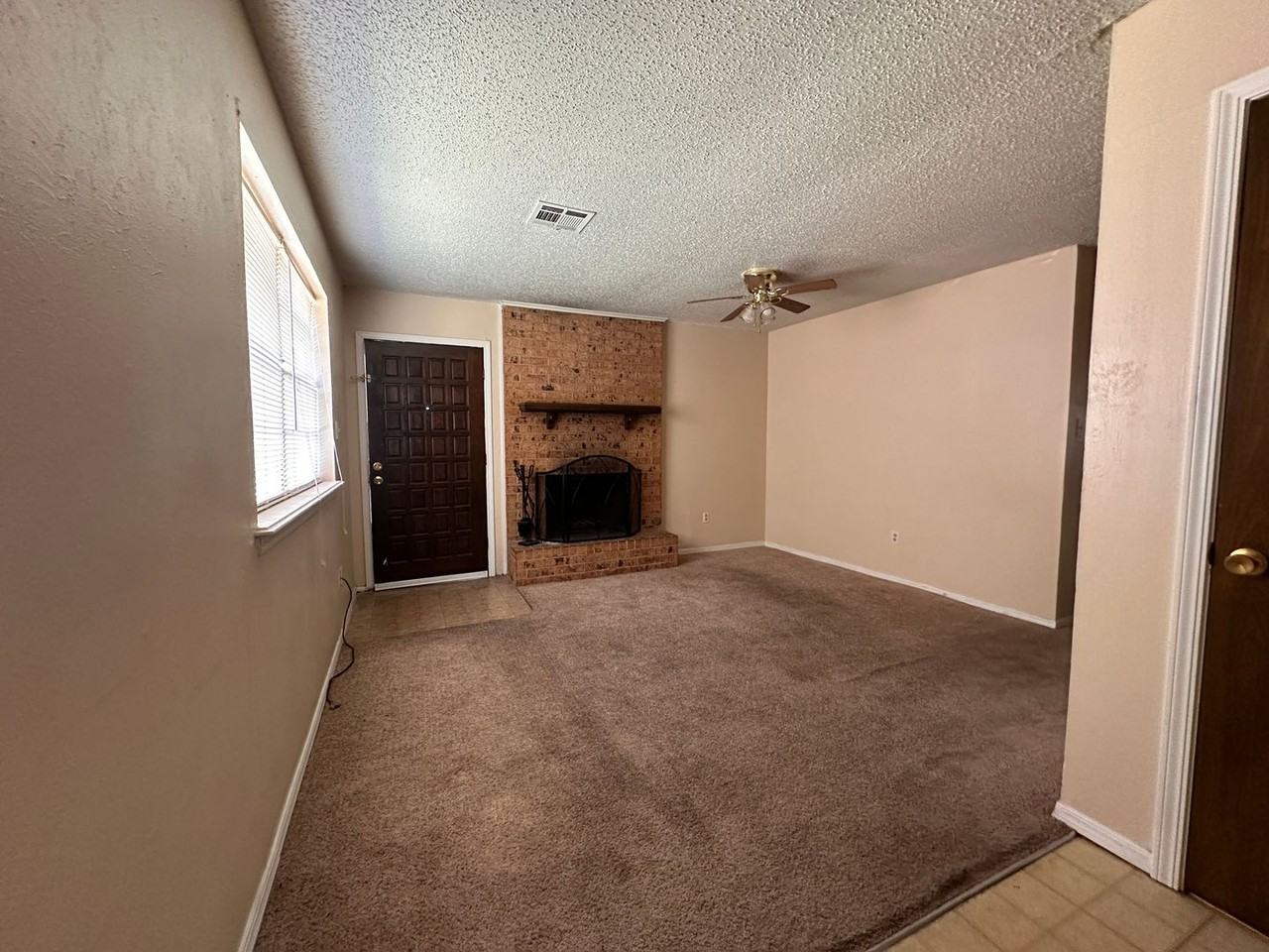 4806 Nw Motif Manor Blvd - Photo 4 of 12