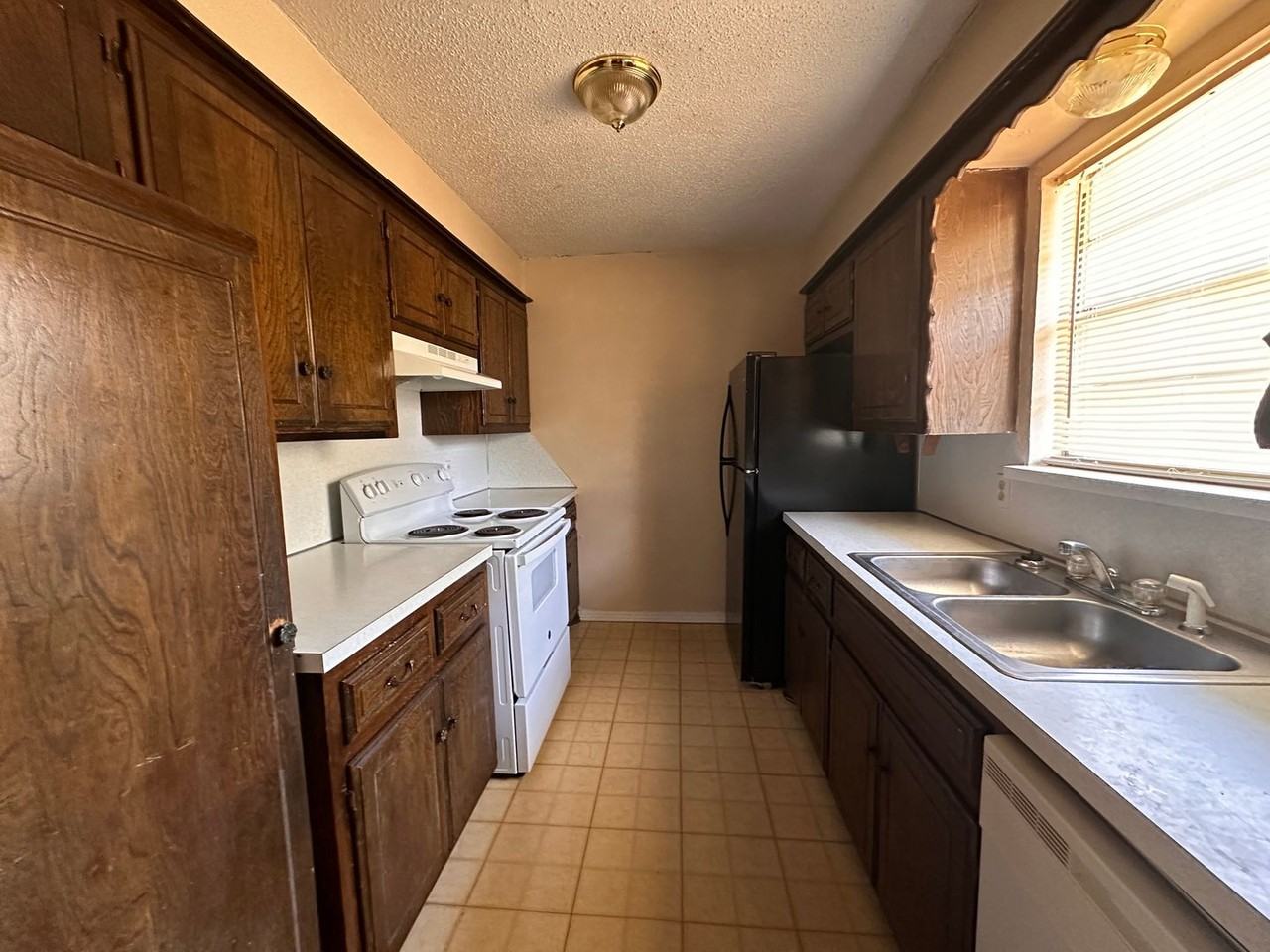4806 Nw Motif Manor Blvd - Photo 6 of 12